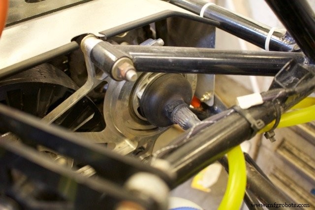 3D 프린팅이 MIT 모터스포츠 팀에 Formula SAE 경쟁 우위 제공한 방법