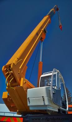 복합 도르래 시스템(Compound Pulley System): 힘 분산으로 중량물 인양 효율 극대화