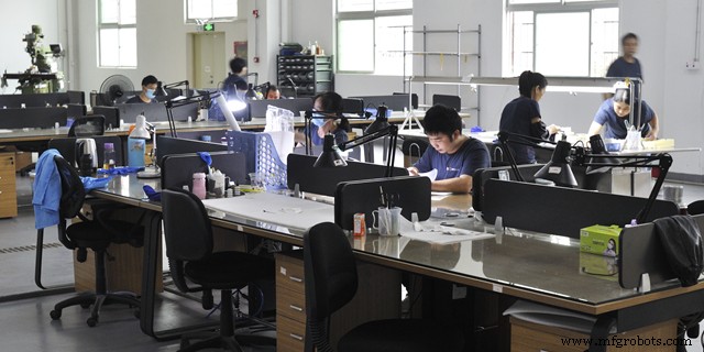최고의 CNC 머신샵 선택 가이드: 프로젝트 성공을 위한 필수 체크리스트