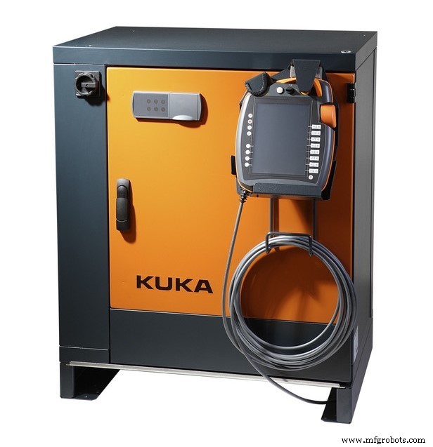 쿠카(KUKA) 로봇 컨트롤러: 신품 및 재생 제품 전문 공급